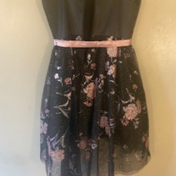 Sequin Hearts Dress - Black and Pink Hi-Low w/Flower Print (Girls Size 7) - $20 - Picture 8 of 10